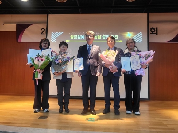 õ������ �ɶ�.jpg